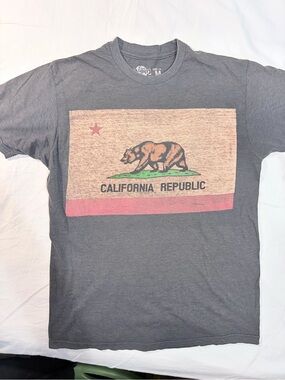 California Republic Graphic Tee - Gray